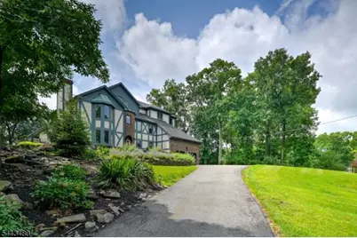 185 Alpine Trl, Sparta Township, NJ 07871 - Photo 2