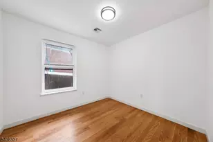 52 James St, Newark, NJ 07102 - Photo 12