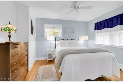 3 Duck Point Trl, Jefferson Township, NJ 07885 - Photo 16