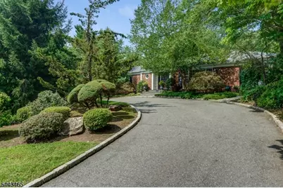 901 South Orange Ave, Millburn, NJ 07078 - Photo 22