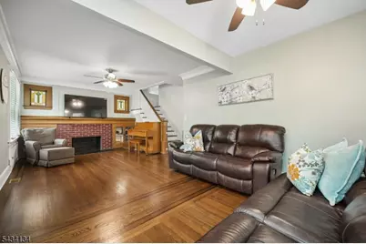 223 Keats Ave, Elizabeth, NJ 07208 - Photo 4