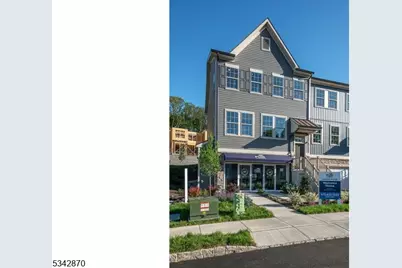 1 Gauer Ct #3, Denville, NJ 07834 - Photo 2