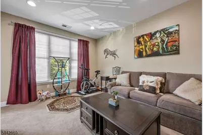 6303 Brookhaven Ct #303, Riverdale, NJ 07457 - Photo 6