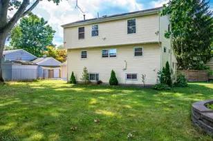 228 Henry Ct, North Plainfield, NJ 07060 - Photo 16