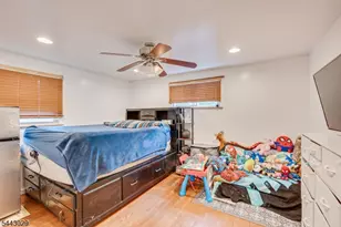 228 Henry Ct, North Plainfield, NJ 07060 - Photo 8