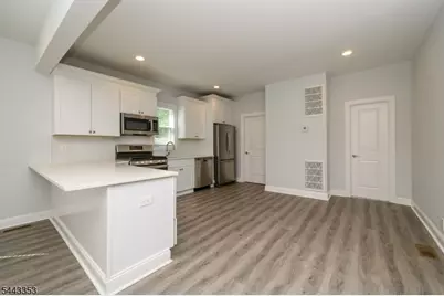 32 Woodland Ave Apt 1, Morris Township, NJ 07960 - Photo 10