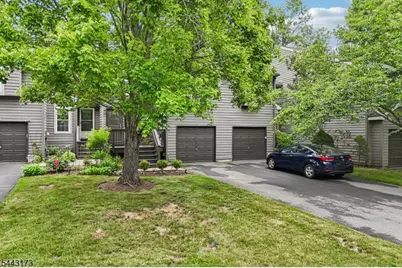 31C Chicopee Dr, Montgomery Township, NJ 08540 - Photo 2