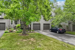 31C Chicopee Dr, Montgomery Township, NJ 08540 - Photo 2
