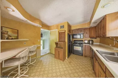 344 Union Ave, Bloomingdale, NJ 07403 - Photo 6