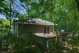344 Union Ave, Bloomingdale, NJ 07403 - Photo 22