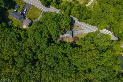344 Union Ave, Bloomingdale, NJ 07403 - Photo 34