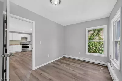 439 7th Ave #R2, Newark, NJ 07107 - Photo 4