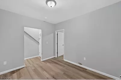 439 7th Ave #R2, Newark, NJ 07107 - Photo 8