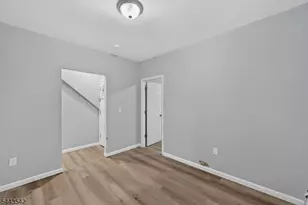 439 7th Ave, Newark, NJ 07107 - Photo 8