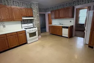 309 Roselle St, Linden, NJ 07036 - Photo 2