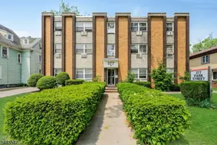 377 Park St, Hackensack, NJ 07601 - Photo 1