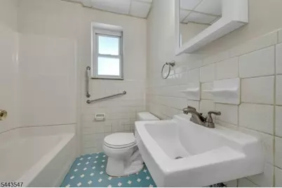 377 Park St #C, Hackensack, NJ 07601 - Photo 12