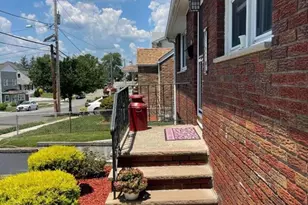 739 Lake Ave, Lyndhurst Township, NJ 07071 - Photo 4