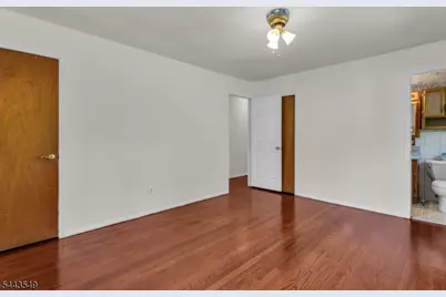 77 Schwinn Dr, Clark Township, NJ 07066 - Photo 18