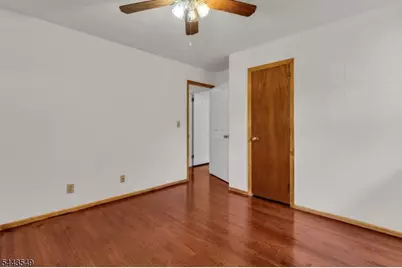 77 Schwinn Dr, Clark Township, NJ 07066 - Photo 20