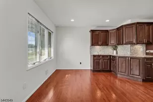 77 Schwinn Dr, Clark Township, NJ 07066 - Photo 4