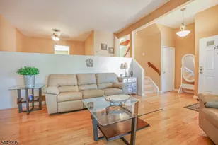 194 Driscoll Ct, Franklin Township, NJ 08873 - Photo 6