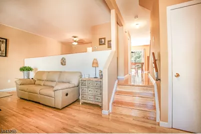 194 Driscoll Ct, Franklin Township, NJ 08873 - Photo 4