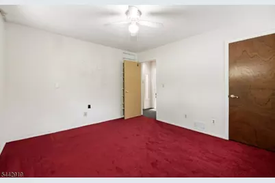 65 Leamoor Dr, Parsippany, NJ 07054 - Photo 16