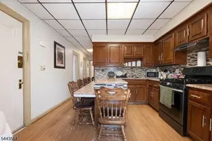 19 Burgess Pl, Passaic, NJ 07055 - Photo 10