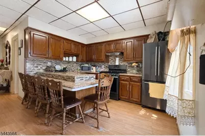 19 Burgess Pl #2, Passaic, NJ 07055 - Photo 8