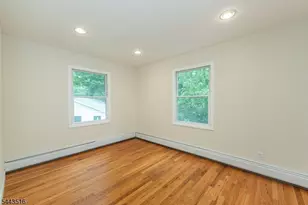 16 Florence St, Hopatcong, NJ 07874 - Photo 12