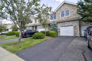 223 Emily Pl, Parsippany, NJ 07054 - Photo 2