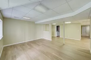223 Emily Pl, Parsippany, NJ 07054 - Photo 12