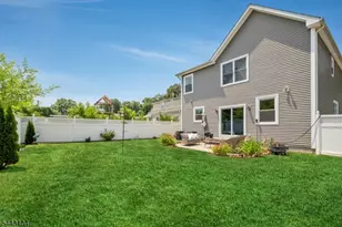 75 Bowlby St, Dover, NJ 07801 - Photo 32