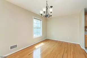 38 Chanda Ct, Clifton, NJ 07012 - Photo 8