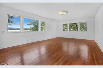 19 Lakeland Dr, Hopatcong, NJ 07843 - Photo 28