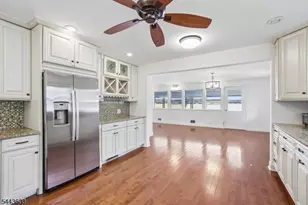 19 Lakeland Dr, Hopatcong, NJ 07843 - Photo 18