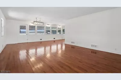 19 Lakeland Dr, Hopatcong, NJ 07843 - Photo 14