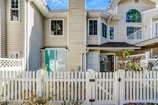 29 Encampment Dr, Bedminster Township, NJ 07921 - Photo 1