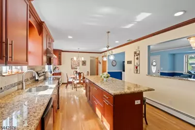 54 Navajo Trl, West Milford, NJ 07480 - Photo 10