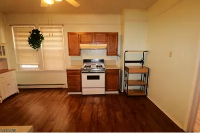 484 Delavan Ave #1, Newark, NJ 07107 - Photo 10