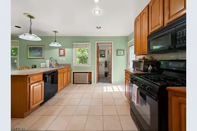 39 Union Pl, Bloomfield, NJ 07003 - Photo 14