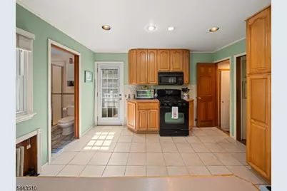 39 Union Pl, Bloomfield, NJ 07003 - Photo 12
