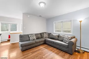 744 Brooklyn Mountain Rd, Hopatcong, NJ 07843 - Photo 4