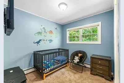 744 Brooklyn Mountain Rd, Hopatcong, NJ 07843 - Photo 6