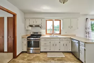 815 Clawson Ave, Hillsborough Township, NJ 08844 - Photo 18