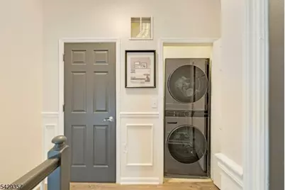 1 Clover Ln, Garfield, NJ 07026 - Photo 18