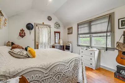 91 Academy St, Califon, NJ 07830 - Photo 18