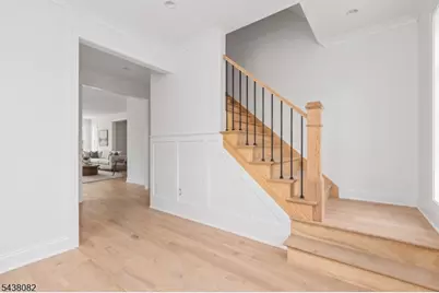 21 Woodruff Ct, New Providence, NJ 07974 - Photo 2