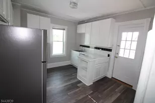 16 Main St, Flemington, NJ 08822 - Photo 4